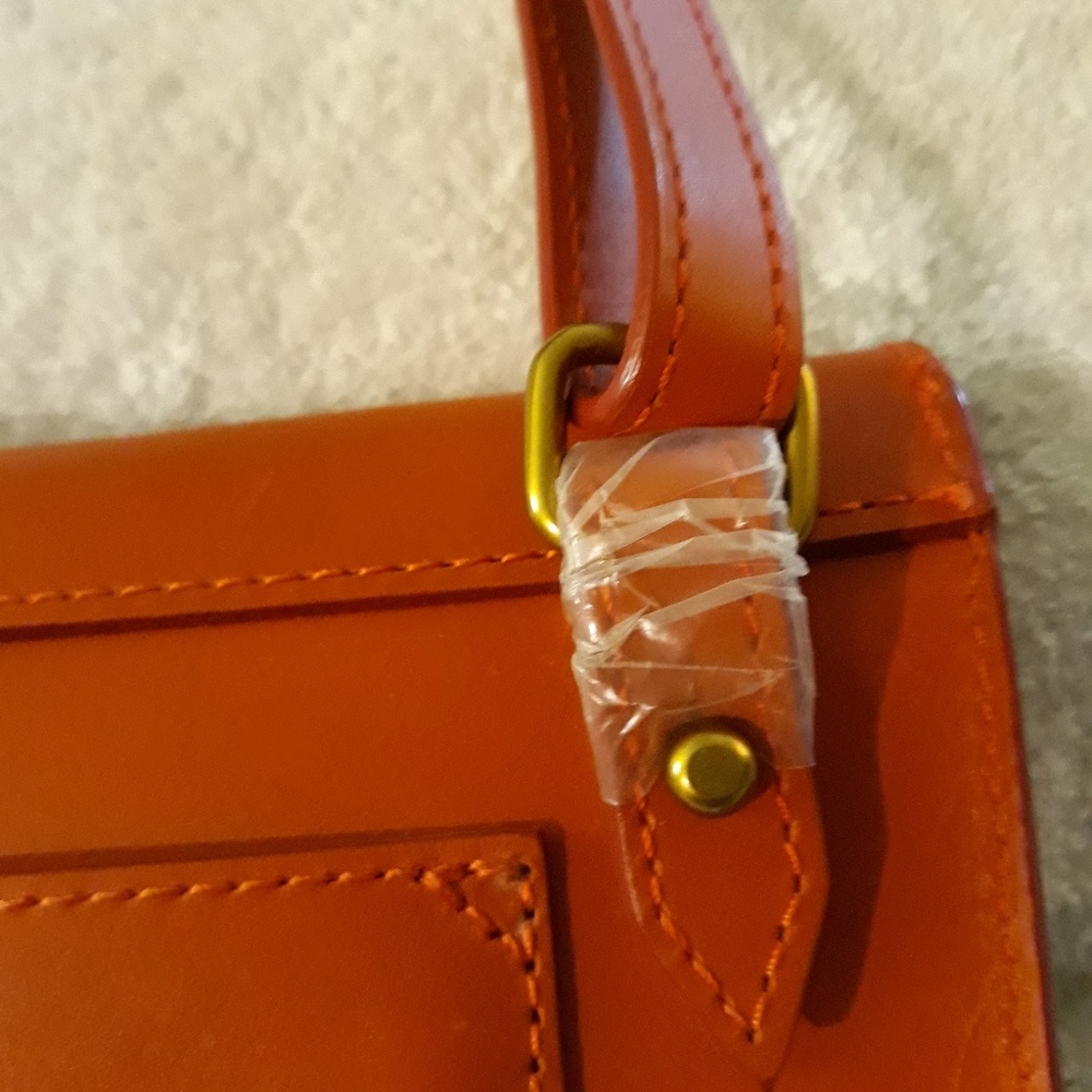 Crossbody - Picture 3 of 4